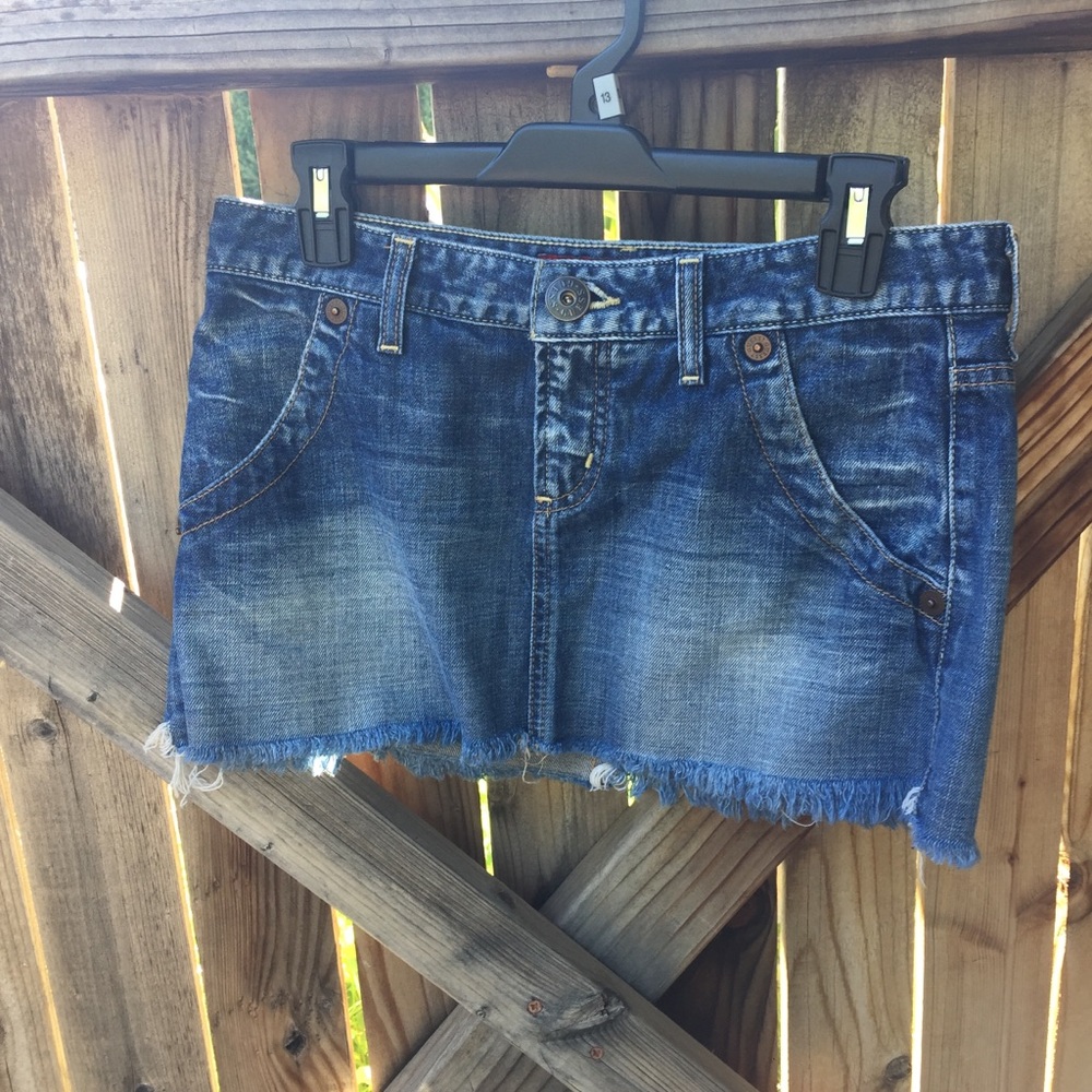 Guess skirt
